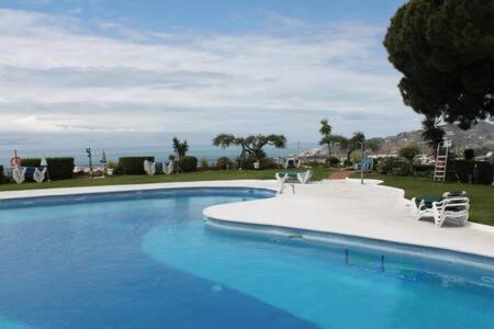 Hermosa Casa Con Terraza E Increibles Vistas Al Mar Y La Montana Nerja Eksteriør bilde