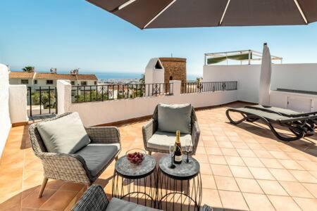 Hermosa Casa Con Terraza E Increibles Vistas Al Mar Y La Montana Nerja Eksteriør bilde
